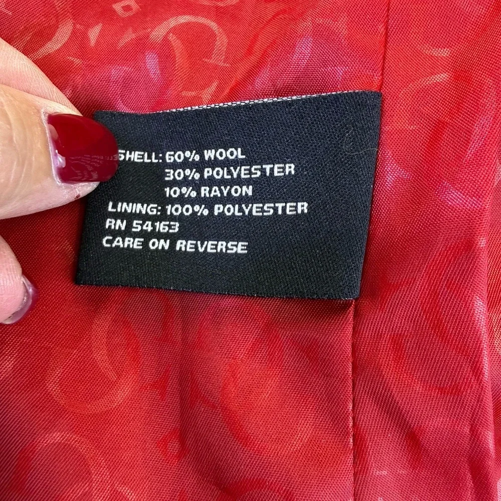 Guess red wool